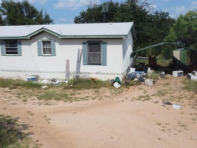 Property photo 4 at 1209 Nora LN - 3 bed 2 bath home