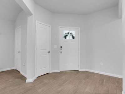 Primary bedroom at 121 Bunting LN - 4 bed 2 bath home