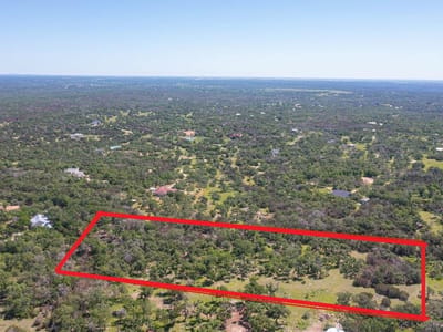 Living area at 121 Calleja Verde - Las Lomas Sec 2, Wimberley, TX