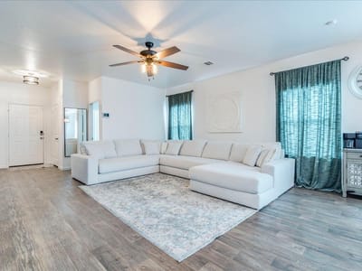 Property photo 5 at 121 Coleto Creek LOOP - 4 bed 3 bath home