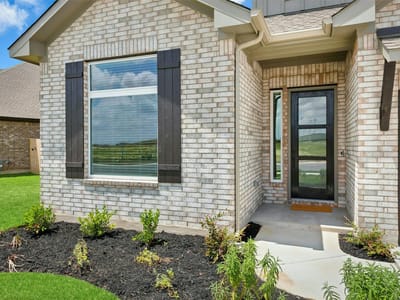 Property photo 4 at 1210 Silver Falls DR - 5 bed 4 bath home