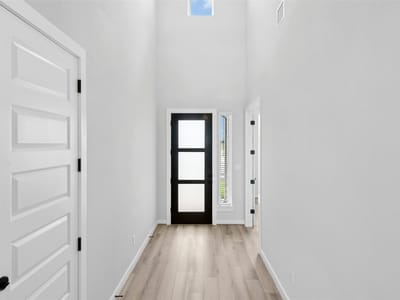 Property photo 5 at 1210 Silver Falls DR - 5 bed 4 bath home