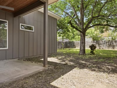 Primary bedroom at 1210 Stobaugh ST Unit #B - 3 bed 2 bath home