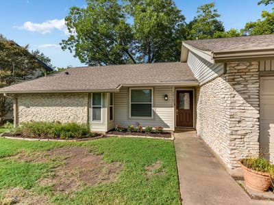 Living area at 12107 Scissortail DR - 4 bed 2 bath home