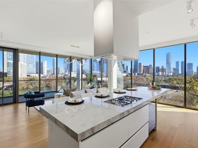 Kitchen at 1211 W Riverside DR Unit #6B - 3 bed 3 bath home