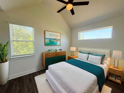 Property photo 4 at 1212 Lily TER Unit #2 - 2 bed 2 bath home