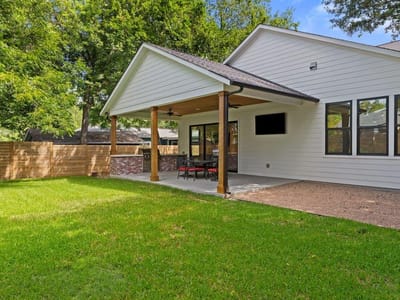Property photo 2 at 1212 Madison Ave - 4 bed 3 bath home