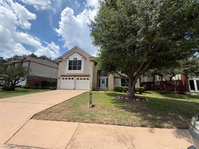 Living area at 1213 Elm Forest Dr - 3 bed 2 bath home
