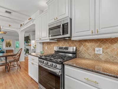 Kitchen at 1218 Highland DR - 4 bed 2 bath home