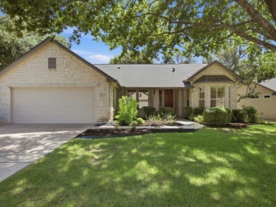 Property photo 2 at 122 Dan Moody TRL - 3 bed 2 bath home