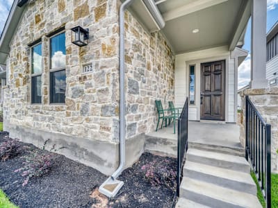 Kitchen at 122 International ST - 4 bed 3 bath home