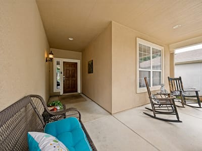Primary bedroom at 122 Prairie Creek TRL - 3 bed 2 bath home