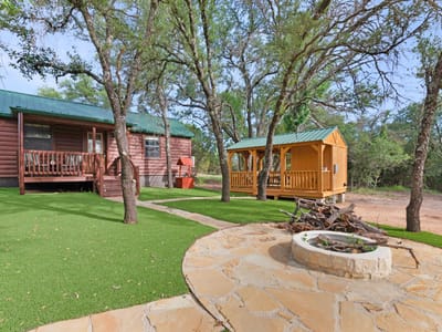 Living area at 12200 Private Road 3641 - 2 bed 2 bath home