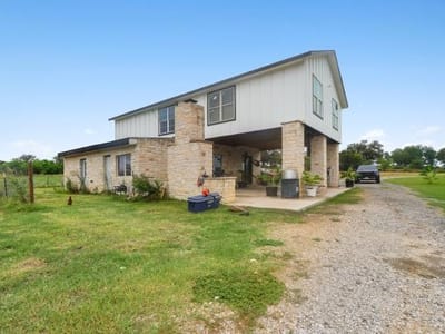 Property photo 3 at 1228 Fm 969 - 4 bed 2 bath home