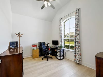 Property photo 4 at 1228 Golden Celebration BND - 4 bed 2 bath home
