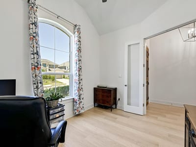 Property photo 5 at 1228 Golden Celebration BND - 4 bed 2 bath home