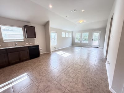 Property photo 2 at 123 Saranac DR - 3 bed 2 bath home