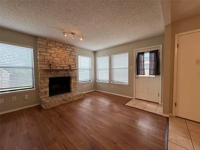 Property photo 2 at 12307 Deer Falls Dr - HUNTERS CHASE 3, Austin, TX