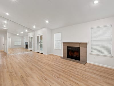 Photo 5 - 12323 Emery Oaks RD Photo 5 of 28 at 12323 Emery Oaks RD - 2 bed 1 bath home