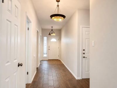 Property photo 5 at 1235 Blackthorn DR - 4 bed 2 bath home