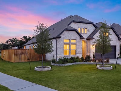 Living area at 1236 Scenic Green LOOP - 4 bed 3 bath home