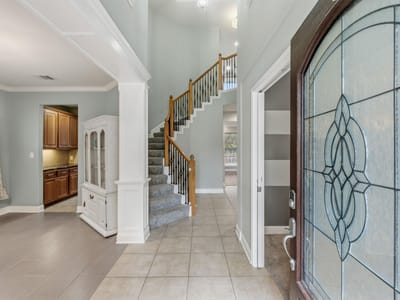 Living area at 1239 Pine Forest CIR - 5 bed 3 bath home