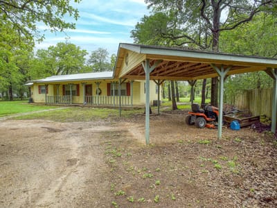 Primary bedroom at 124 Blue Oaks Dr - 3 bed 2 bath home