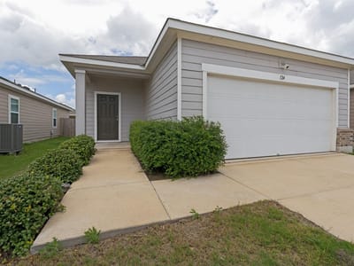Property photo 2 at 124 Bracken LN - 3 bed 2 bath home