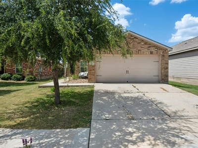 Property photo 4 at 124 Continental Ave - 3 bed 2 bath home