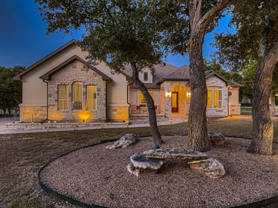 Living area at 124 Gabriel VIS - 4 bed 3 bath home