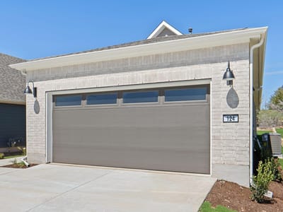 Living area at 124 Kimberwick CT - 2 bed 2 bath home
