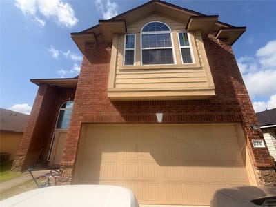 Property photo 2 at 124 Langtry LN - 4 bed 2 bath home