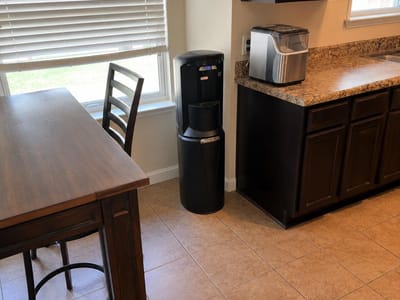 Property photo 5 at 124 Langtry LN - 4 bed 2 bath home
