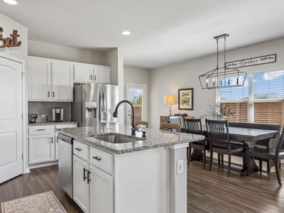 Photo 5 of 38 at 124 Moravia RD - 4 bed 3 bath home