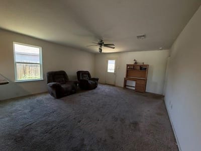 Primary bedroom at 124 Niven PATH - 3 bed 2 bath home