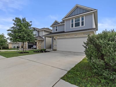 Kitchen at 124 Oakstone DR - 3 bed 2 bath home