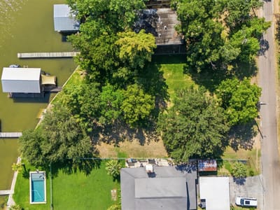 Property photo 4 at 124 S Shorewood DR - Tanglewood, Granite Shoals, TX