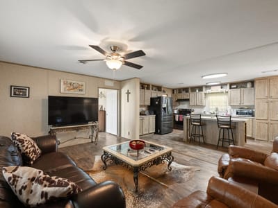 Property photo 4 at 7092 FM 621 - 4 bed 2 bath home