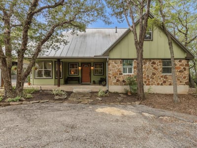 Living area at 12400 Shady Acres DR - 5 bed 3 bath home