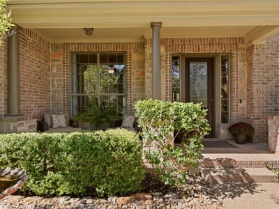 Photo 4 of 40 at 12409 Capella TRL - 5 bed 4 bath home