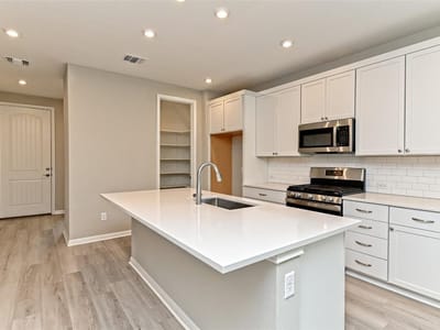 Photo 4 of 28 at 1241 Blue Oak BLVD - 3 bed 2 bath home