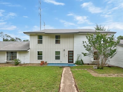 Property photo 3 at 12422 Deer TRAK - 4 bed 2 bath home