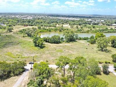 Photo 5 of 11 at 1249 Sleepy Hollow Ln - New Braunfels, New Braunfels, TX