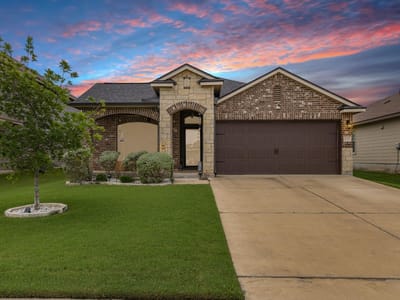 Living area at 125 Beth Ann LOOP - 3 bed 2 bath home
