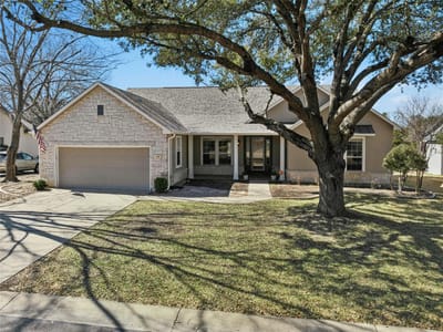 Living area at 125 Crystal Springs Dr - 2 bed 2 bath home