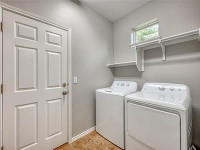 Primary bedroom at 125 Dickens CIR - 2 bed 2 bath home