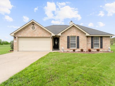 Kitchen at 125 Fairway CT - 4 bed 2 bath home