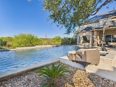 Living area at 125 Frogfruit WAY - 5 bed 3 bath home