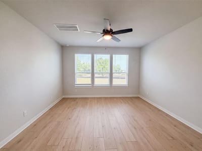 Primary bedroom at 125 High Valley DR - 3 bed 2 bath home