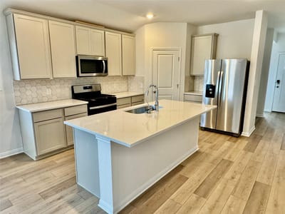 Living area at 125 Holmby Dr - 4 bed 3 bath home